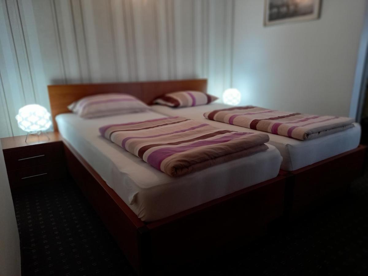 Prenociste Zan Hotel Sarajevo Room photo